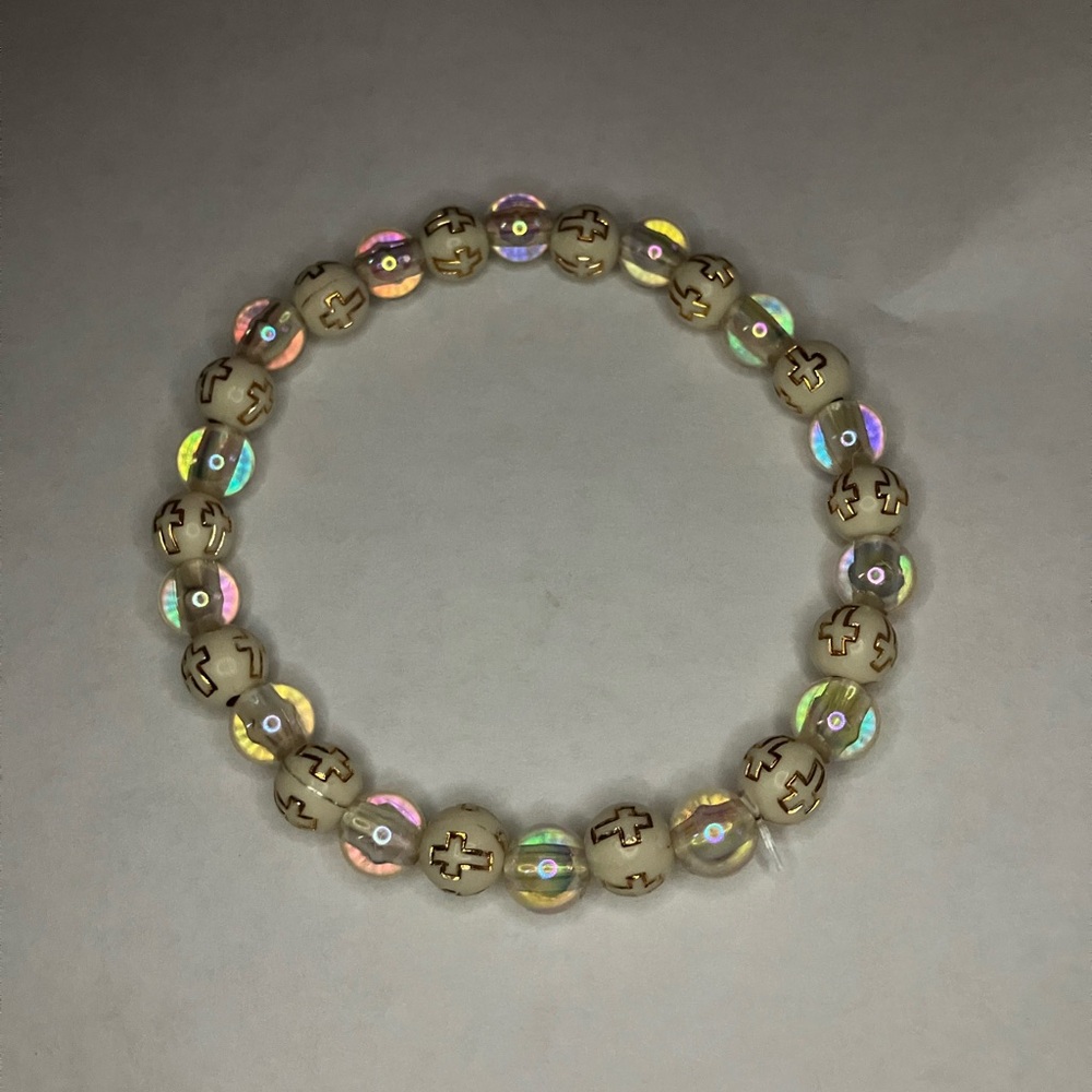 Elegant Beaded Bracelet with Cross Accents